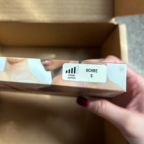 SKIMS high-waisted thong - BRAND NEW - Picture 5 of 5